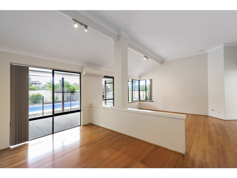 15 Seaham Way, Mindarie WA 6030