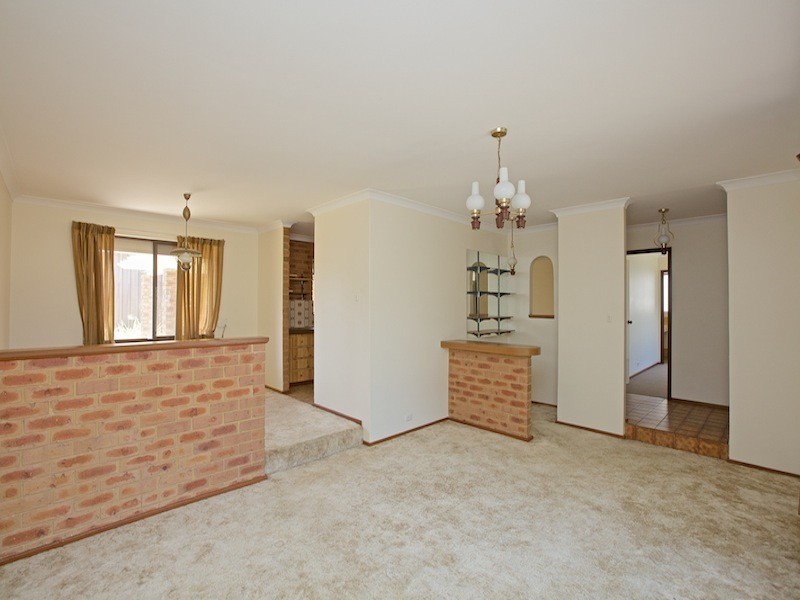 4 Angove Drive, Hillarys WA 6025