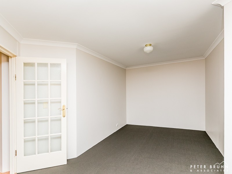 48 Stonehaven Parade, Kinross WA 6028