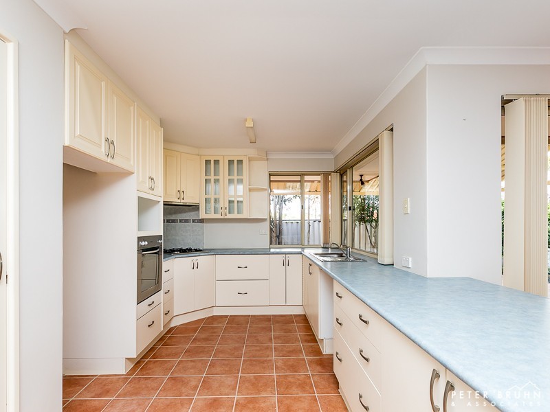 48 Stonehaven Parade, Kinross WA 6028