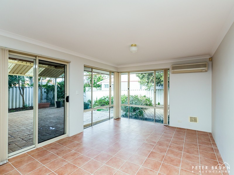 48 Stonehaven Parade, Kinross WA 6028