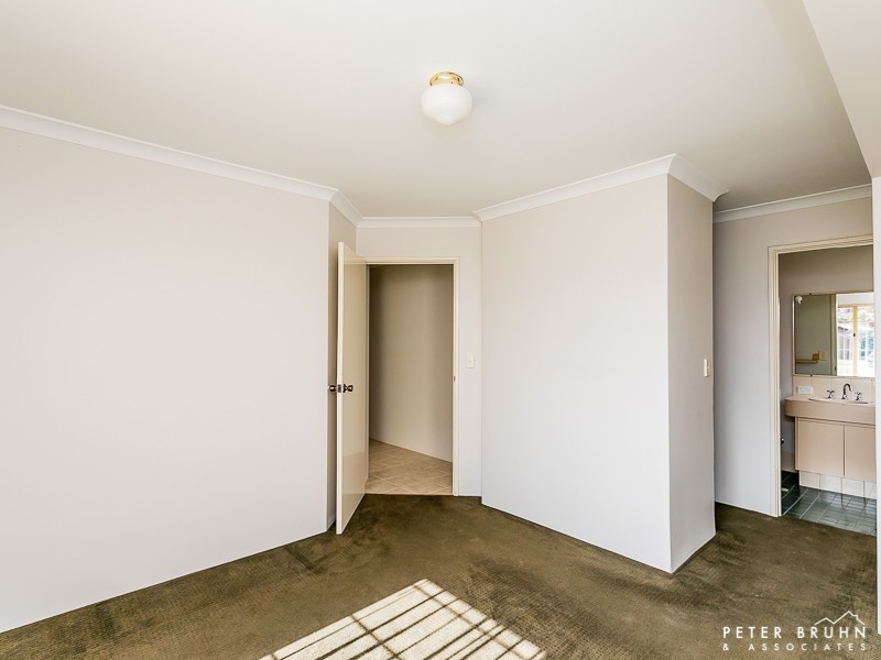 48 Stonehaven Parade, Kinross WA 6028