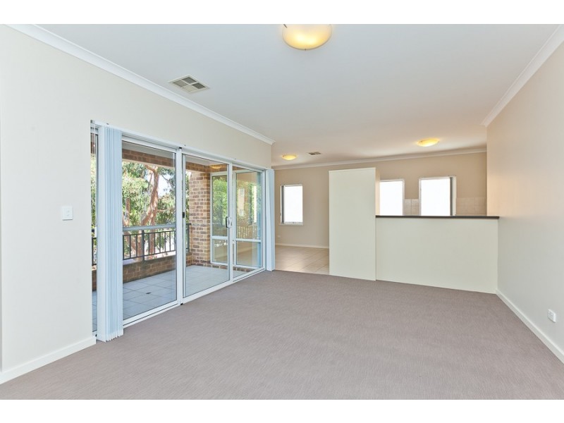 12/3 Hampton Court, Joondalup WA 6027