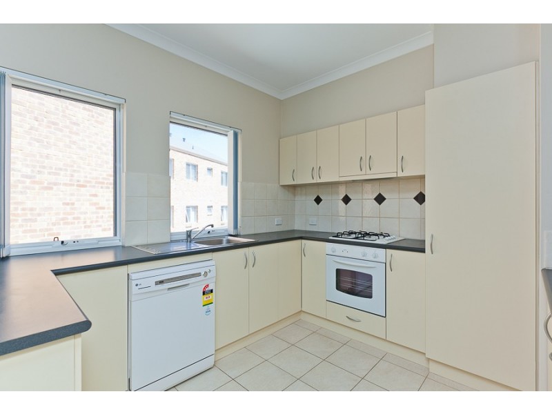 12/3 Hampton Court, Joondalup WA 6027