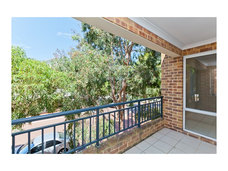 12/3 Hampton Court, Joondalup WA 6027