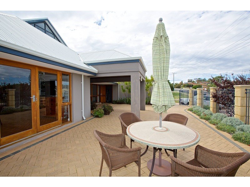 99 Mullaloo Drive, Mullaloo WA 6027