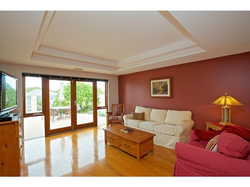 99 Mullaloo Drive, Mullaloo WA 6027