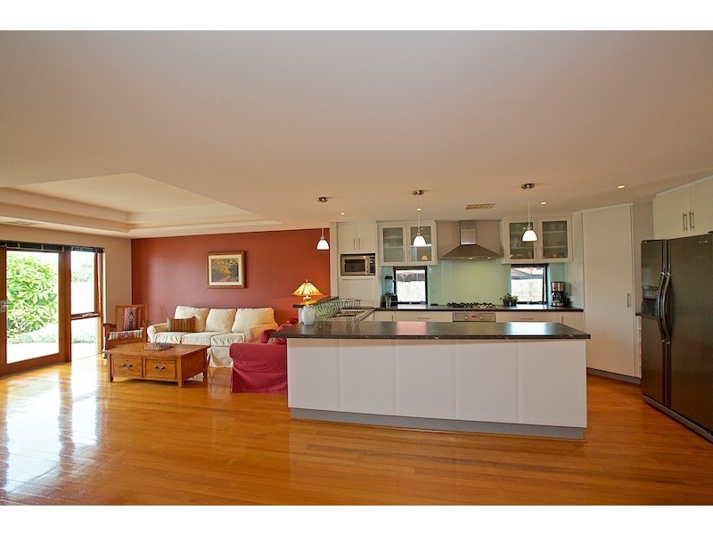 99 Mullaloo Drive, Mullaloo WA 6027