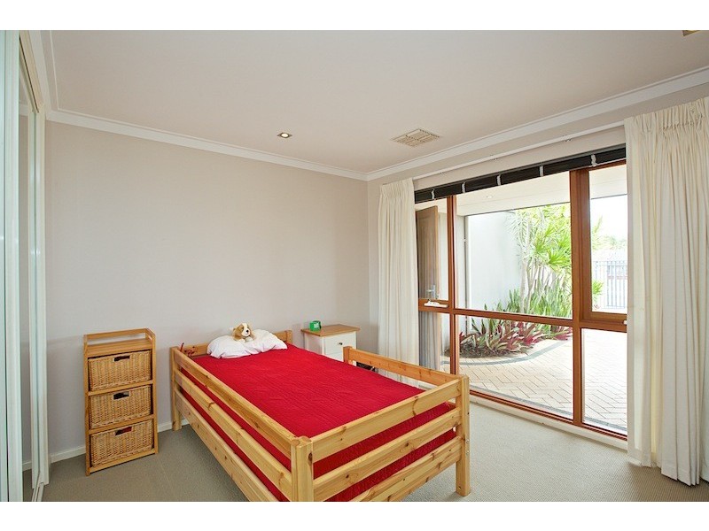 99 Mullaloo Drive, Mullaloo WA 6027