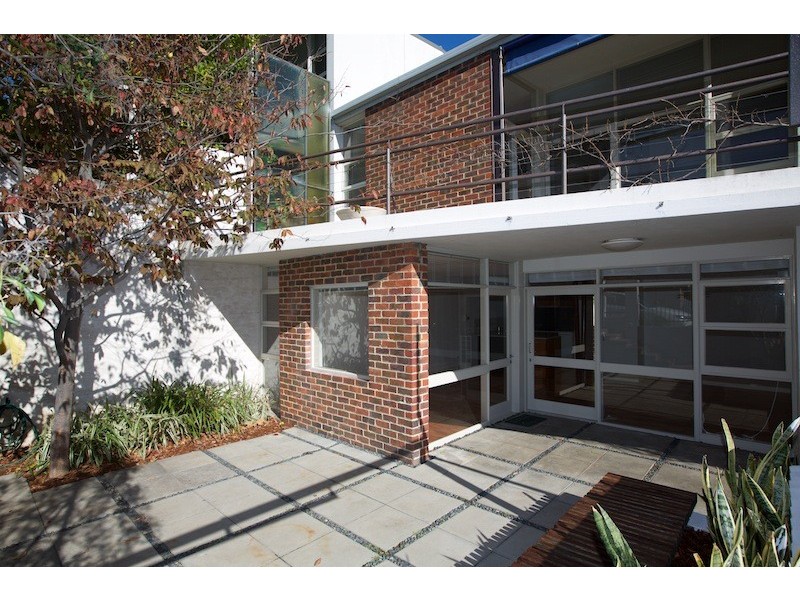2/239 Barker Road, Subiaco WA 6008