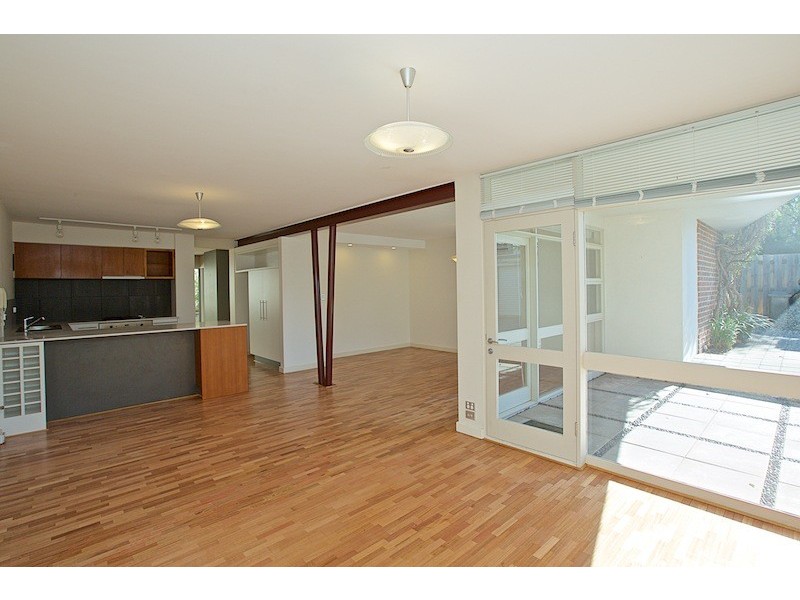 2/239 Barker Road, Subiaco WA 6008