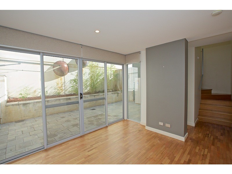 2/239 Barker Road, Subiaco WA 6008