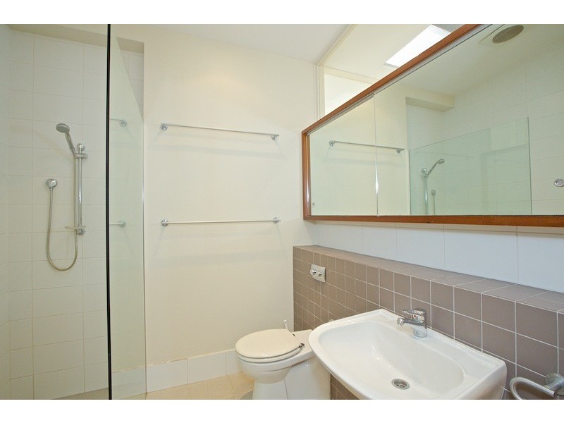 2/239 Barker Road, Subiaco WA 6008