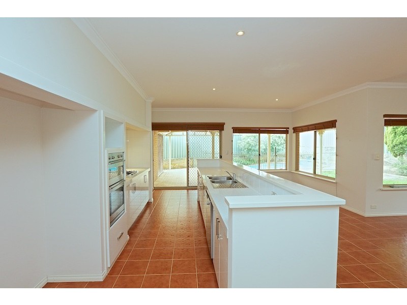 14 Sanur Rise, Iluka WA 6028