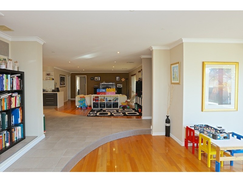 34 Wentworth Way, Padbury WA 6025