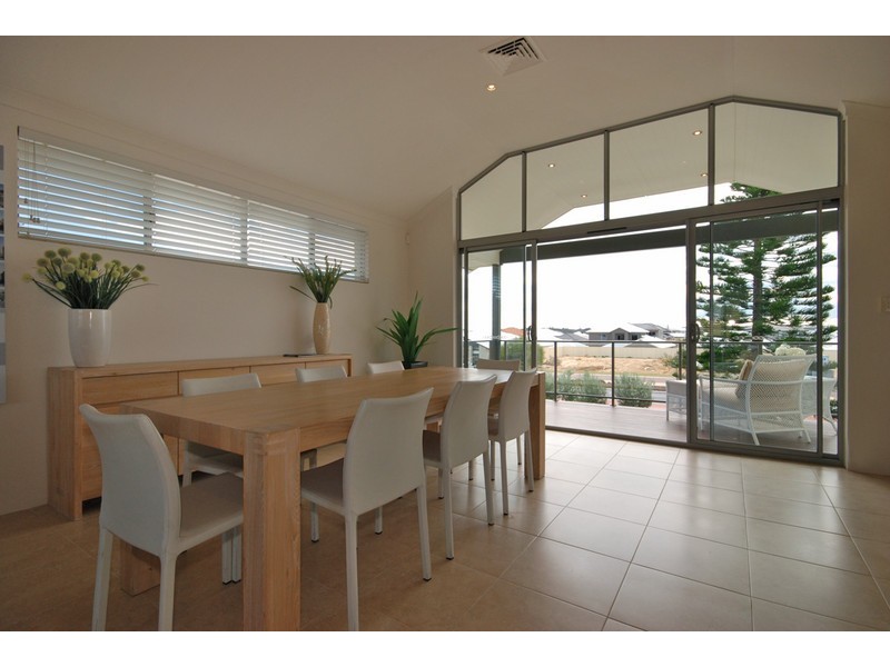 453 Burns Beach Road, Iluka WA 6028
