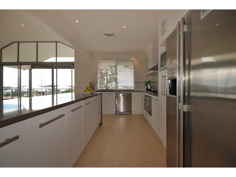 453 Burns Beach Road, Iluka WA 6028