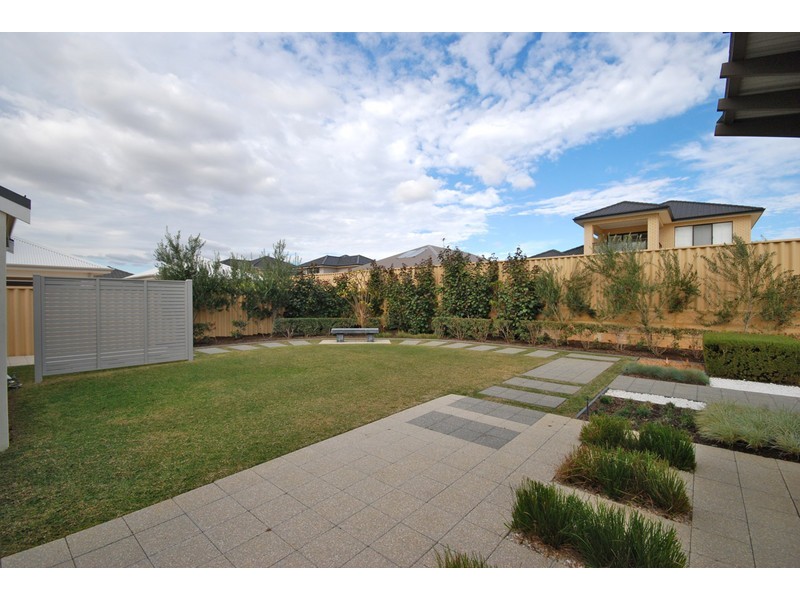 453 Burns Beach Road, Iluka WA 6028