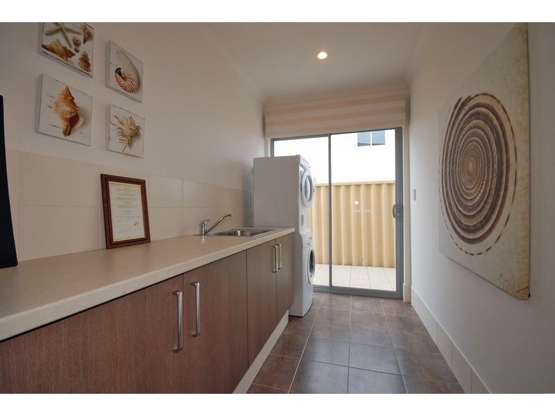 453 Burns Beach Road, Iluka WA 6028