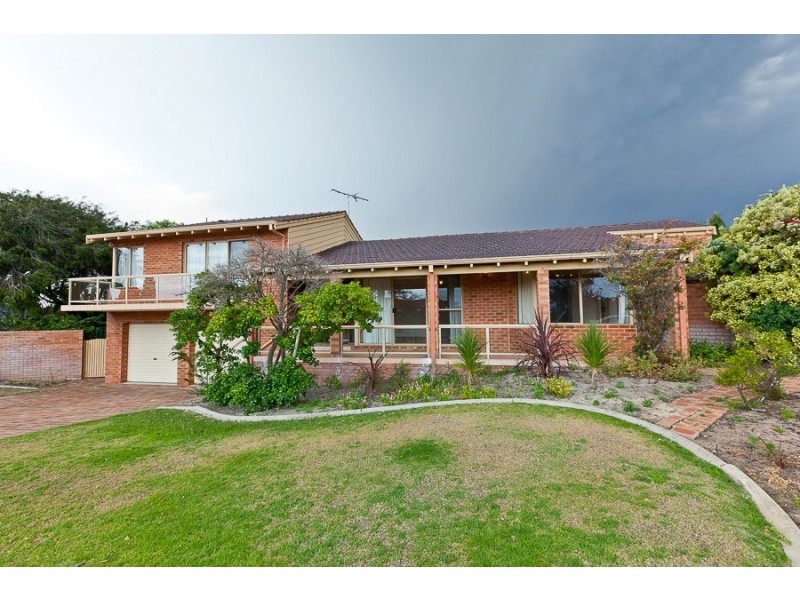 12 Carron Rise, Hillarys WA 6025