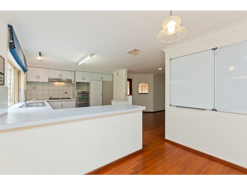 12 Carron Rise, Hillarys WA 6025