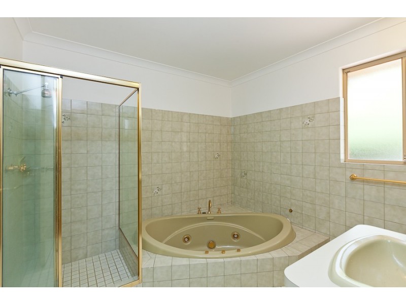 12 Carron Rise, Hillarys WA 6025