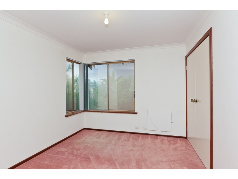 12 Carron Rise, Hillarys WA 6025