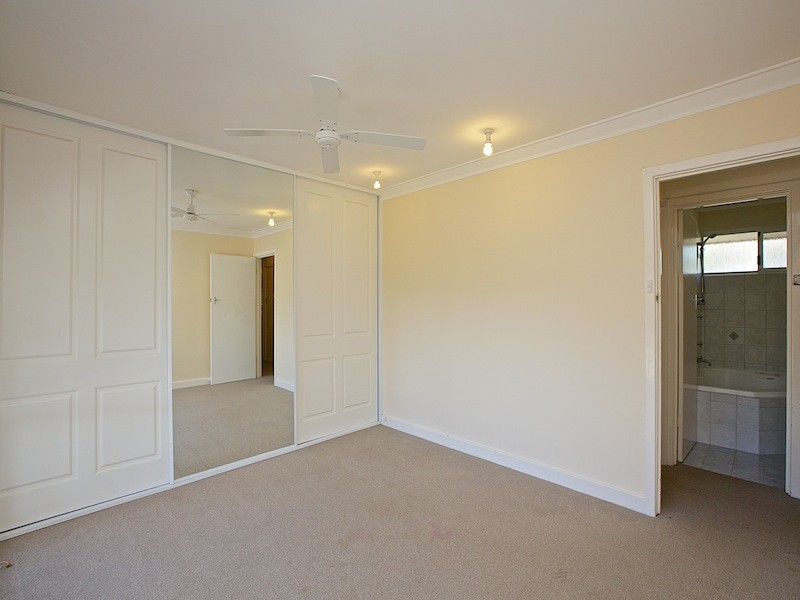 130 Mullaloo Drive, Kallaroo WA 6025