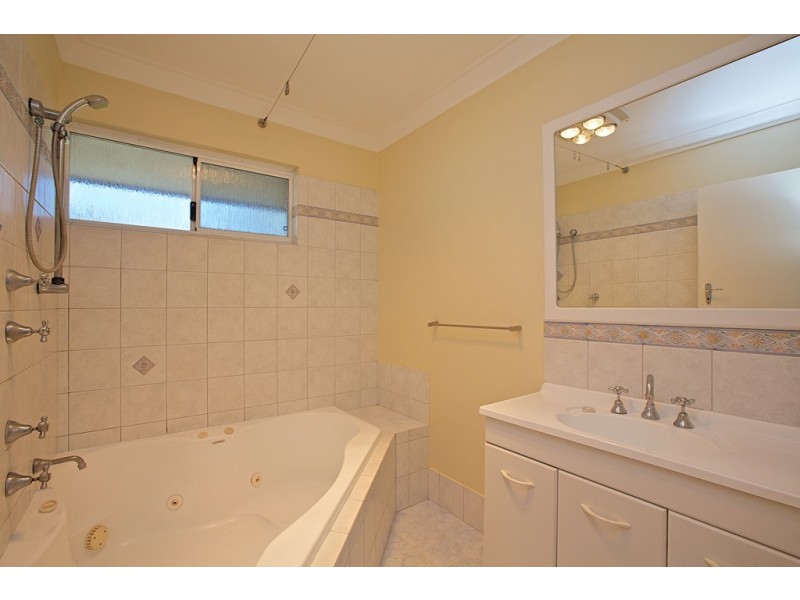 130 Mullaloo Drive, Kallaroo WA 6025