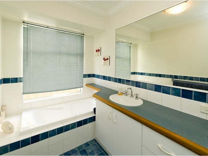 54 Boynton Gardens, Iluka WA 6028