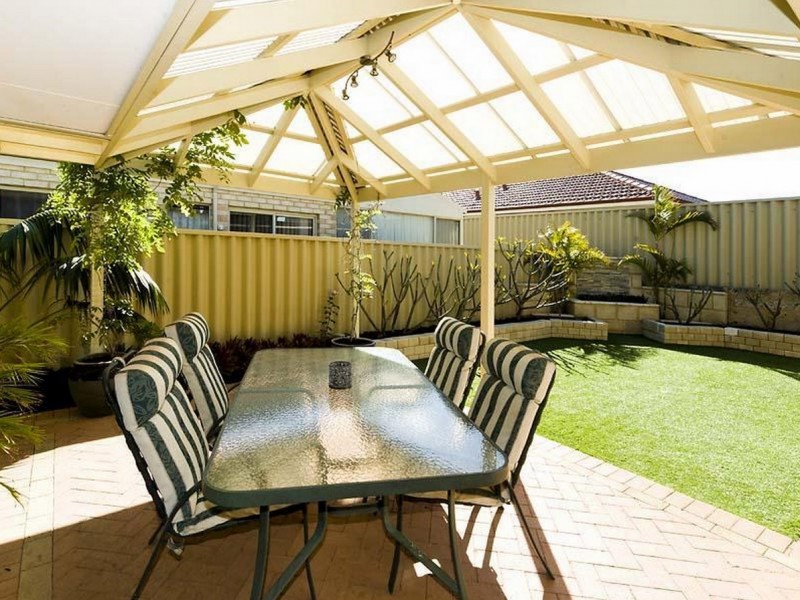 54 Boynton Gardens, Iluka WA 6028