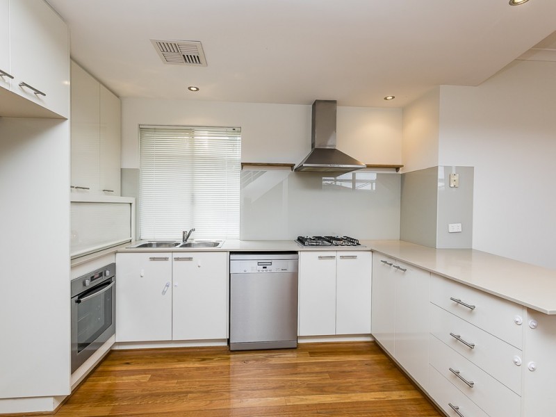 13C Drysdale Street, Innaloo WA 6018