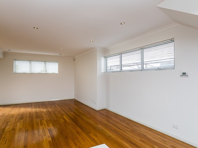 13C Drysdale Street, Innaloo WA 6018