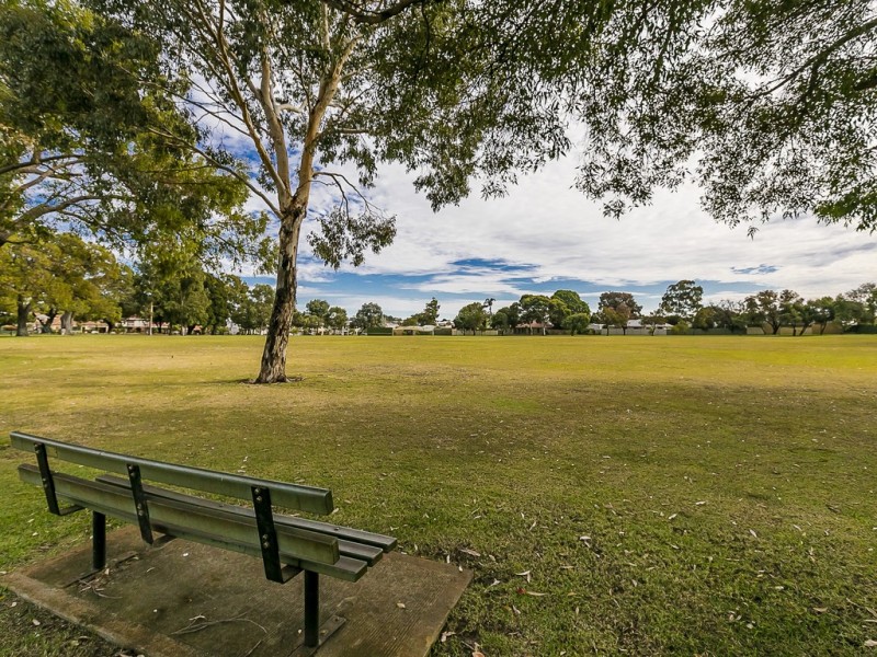 13C Drysdale Street, Innaloo WA 6018