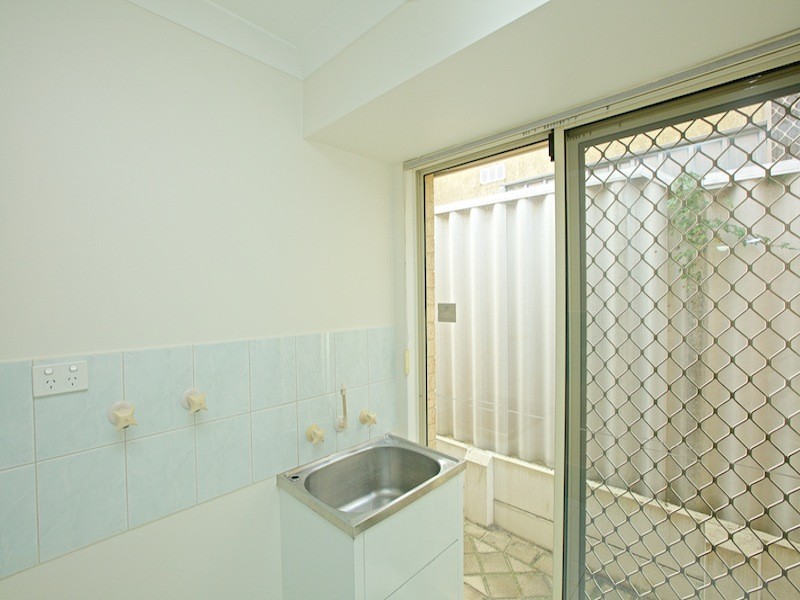 1/277 Canning Highway, Como WA 6152