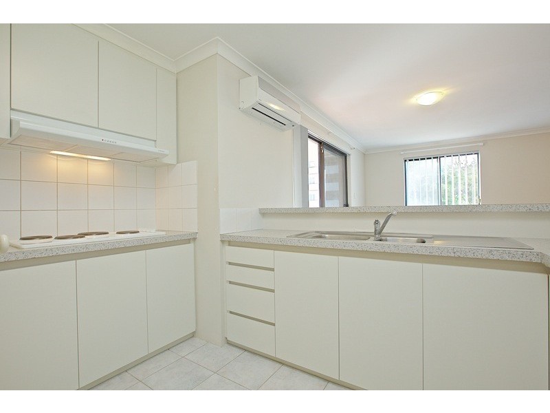 17/23 Wellington Street, East Perth WA 6004