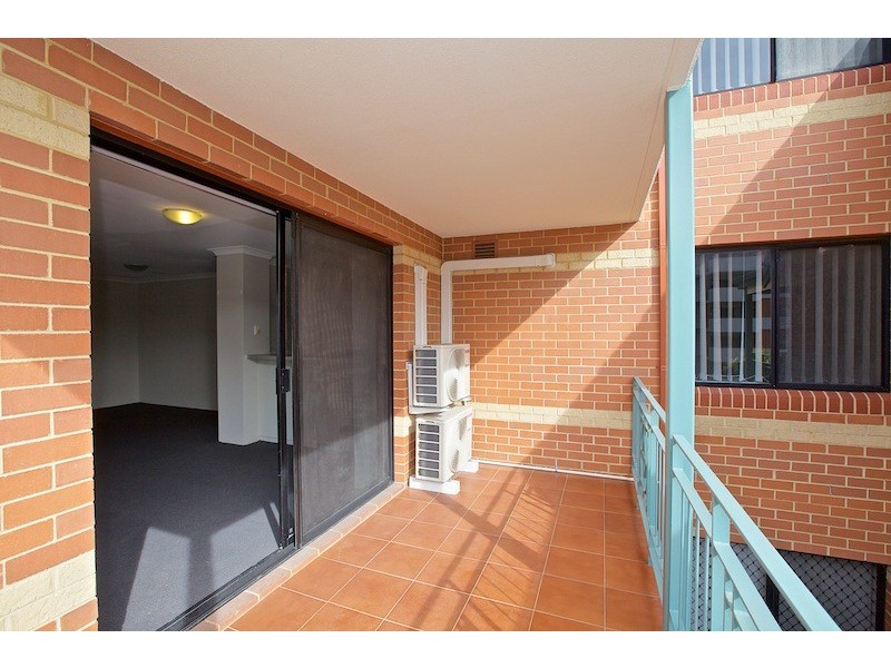 17/23 Wellington Street, East Perth WA 6004