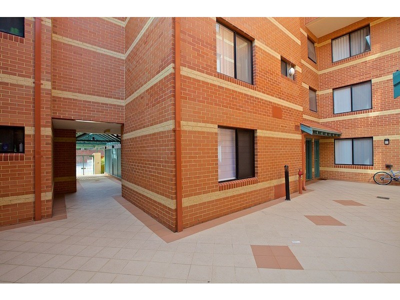 17/23 Wellington Street, East Perth WA 6004