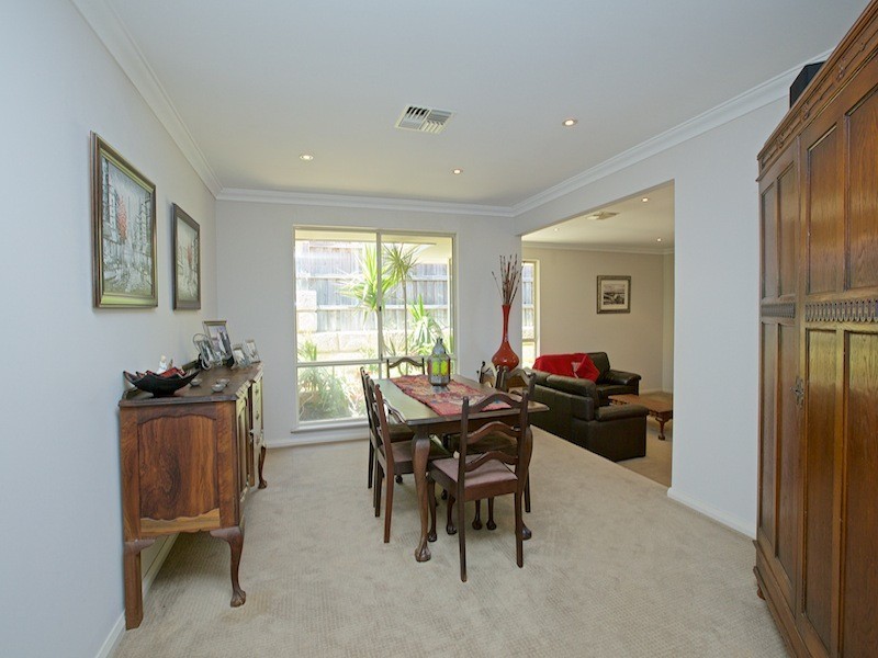 31 Plympton Mews, Hillarys WA 6025
