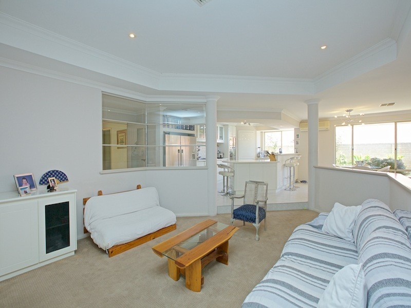 31 Plympton Mews, Hillarys WA 6025