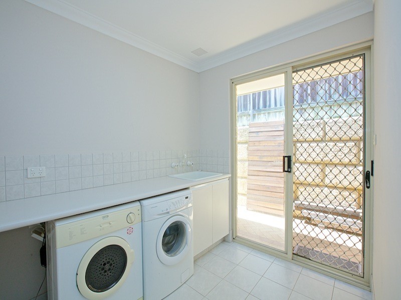 31 Plympton Mews, Hillarys WA 6025