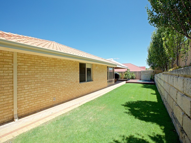 31 Plympton Mews, Hillarys WA 6025