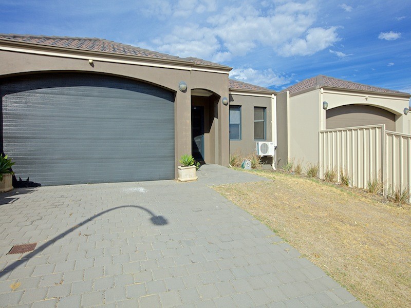 31 Zingarello Street, Pearsall WA 6065