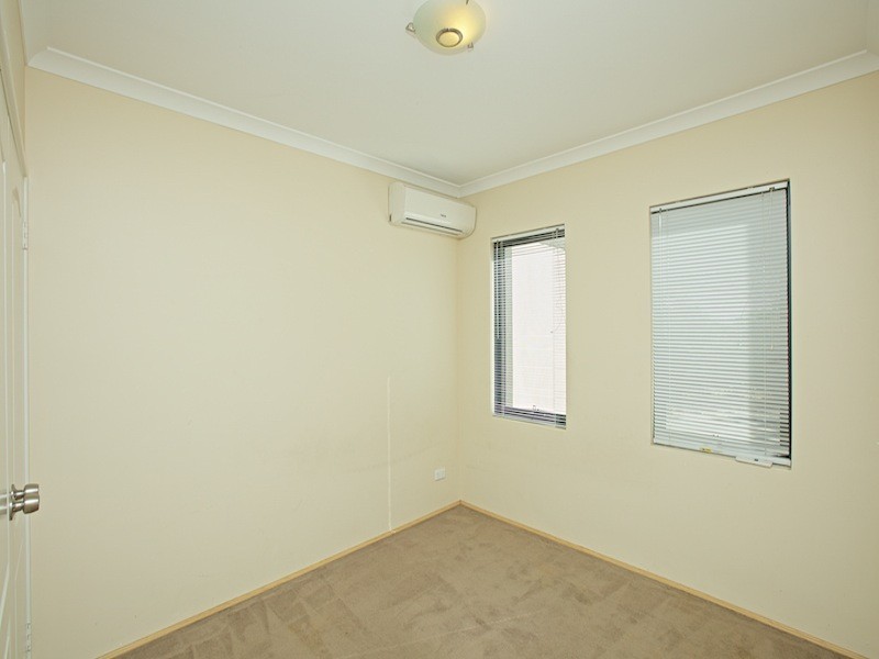 31 Zingarello Street, Pearsall WA 6065