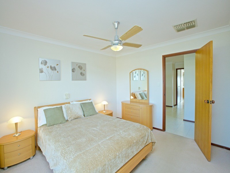 38 Lakeview Drive, Edgewater WA 6027