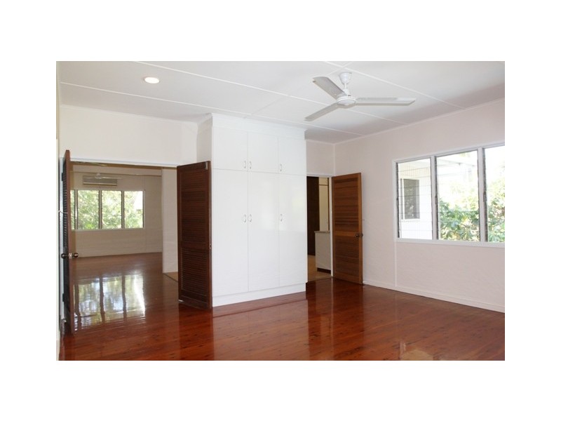 4 Neptuna Cres, Larrakeyah NT 0820