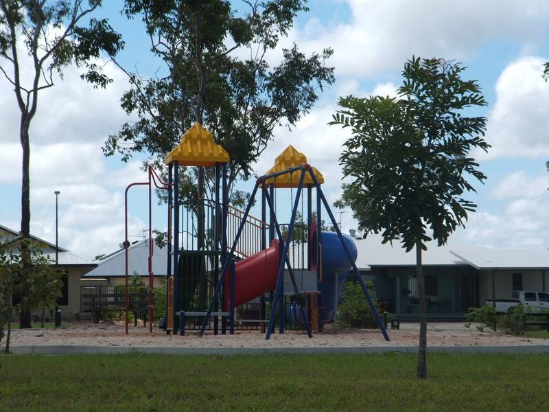 17 Wood Crescent, Rosebery NT 0832