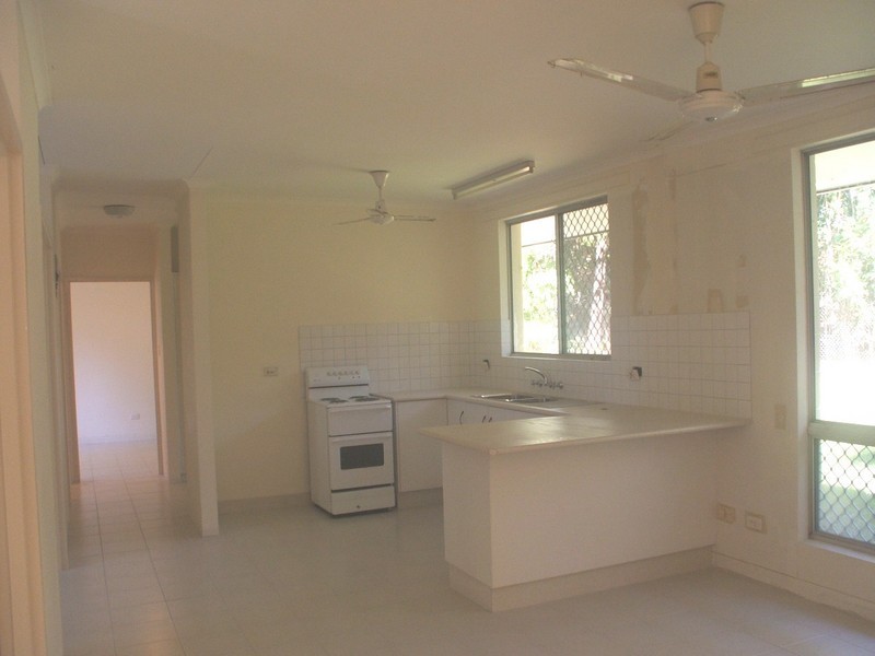 24 Mistletoe, Karama NT 0812