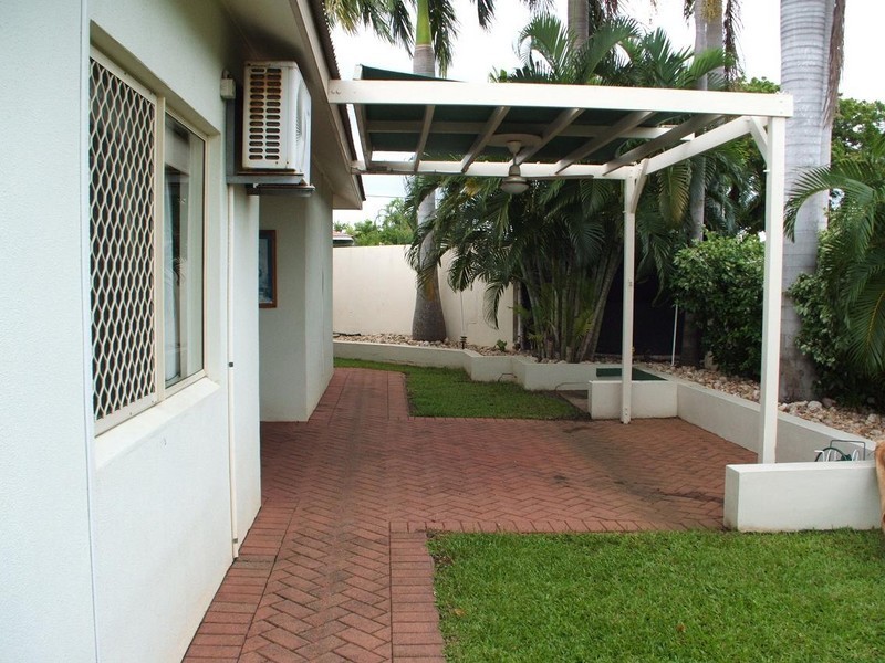 2 Mihailou Court, Coconut Grove NT 0810