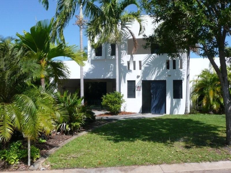 2 Kupang Ct, Woolner NT 0820